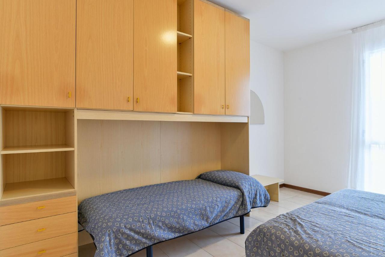Villaggio Luna Due Каорле Экстерьер фото