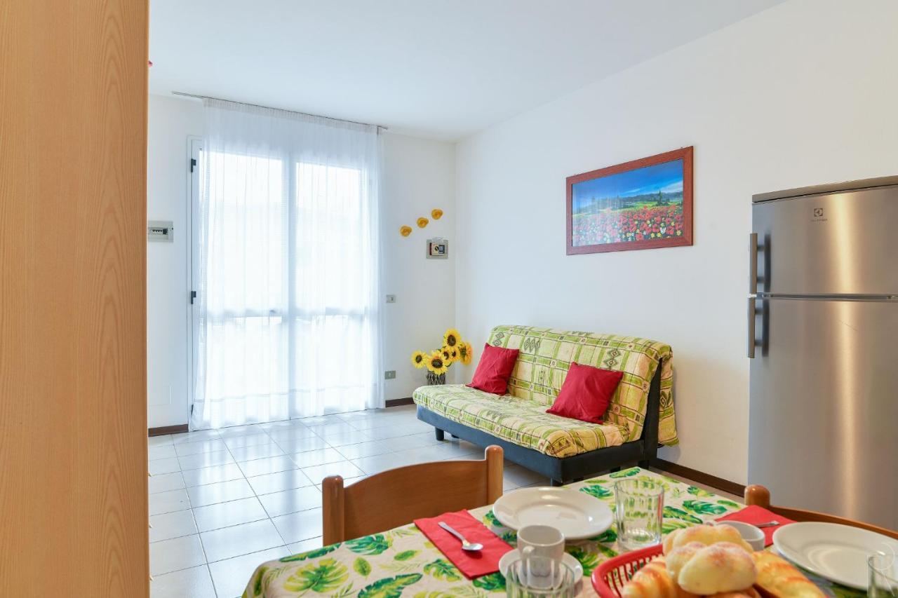 Villaggio Luna Due Каорле Экстерьер фото