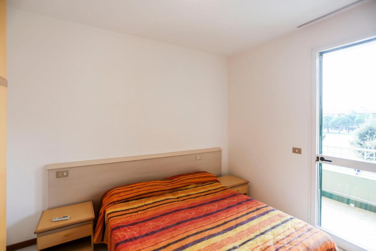 Villaggio Luna Due Каорле Экстерьер фото