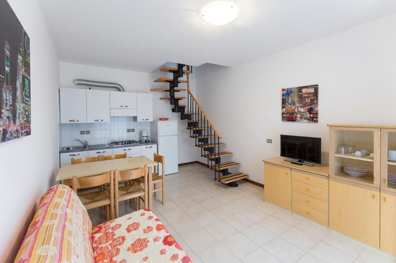 Villaggio Luna Due Каорле Экстерьер фото
