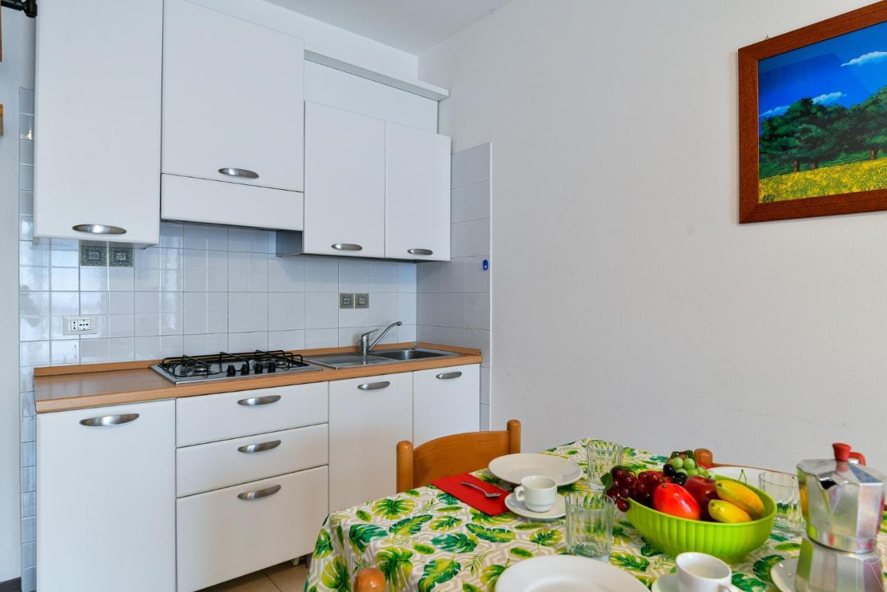 Villaggio Luna Due Каорле Экстерьер фото