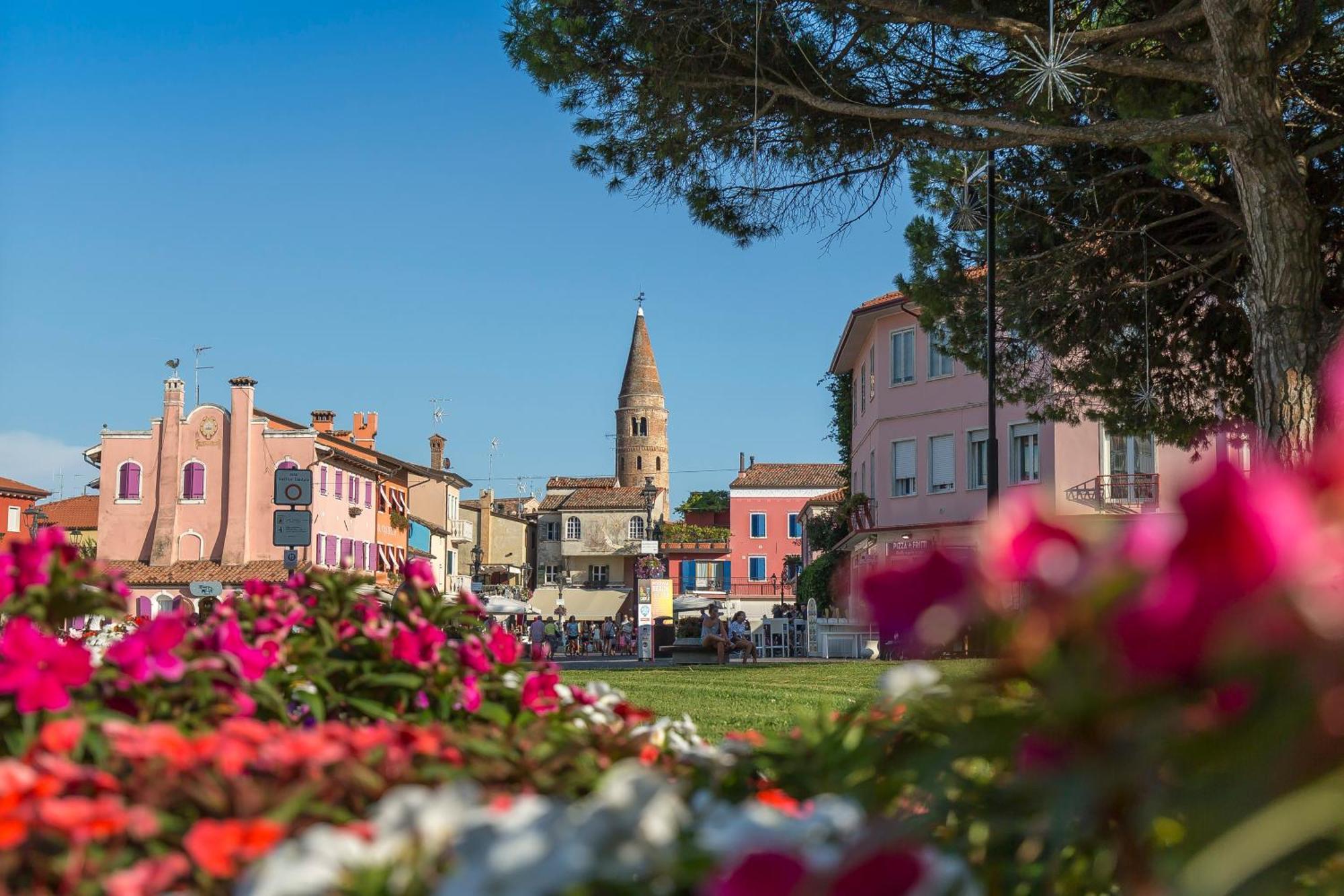 Villaggio Luna Due Каорле Экстерьер фото